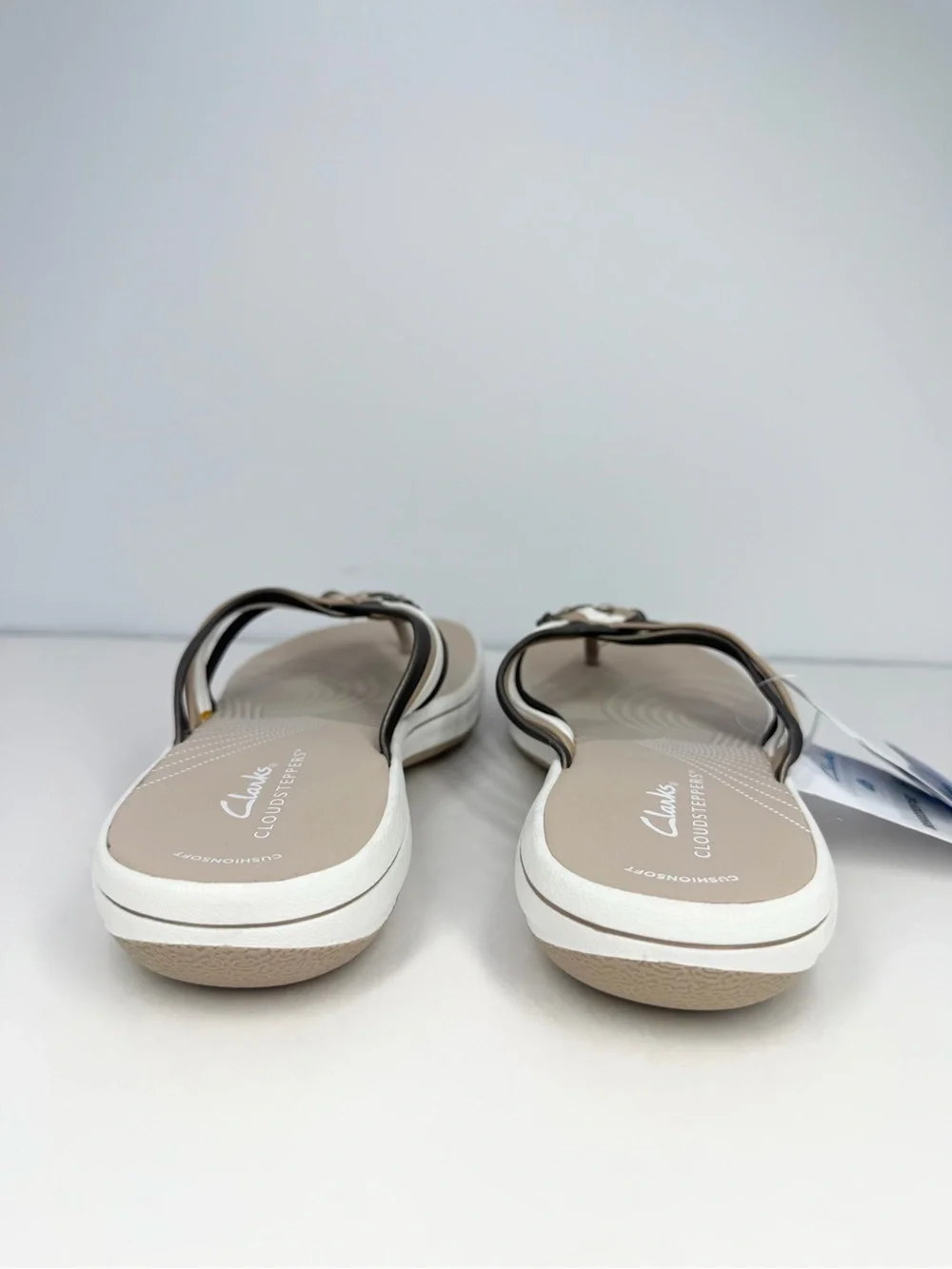 Clark's Cloudsteppers Breeze Coral Thong Sandals Brown Metallic Combo Size 7M - Picture 3 of 11